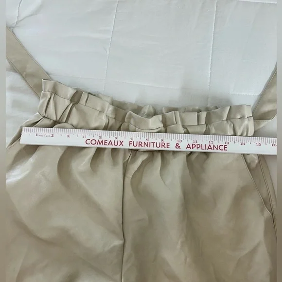 Bagatelle‎ Faux Leather Cream Pull On Paper Bag Pants Size Small - Picture 8 of 10
